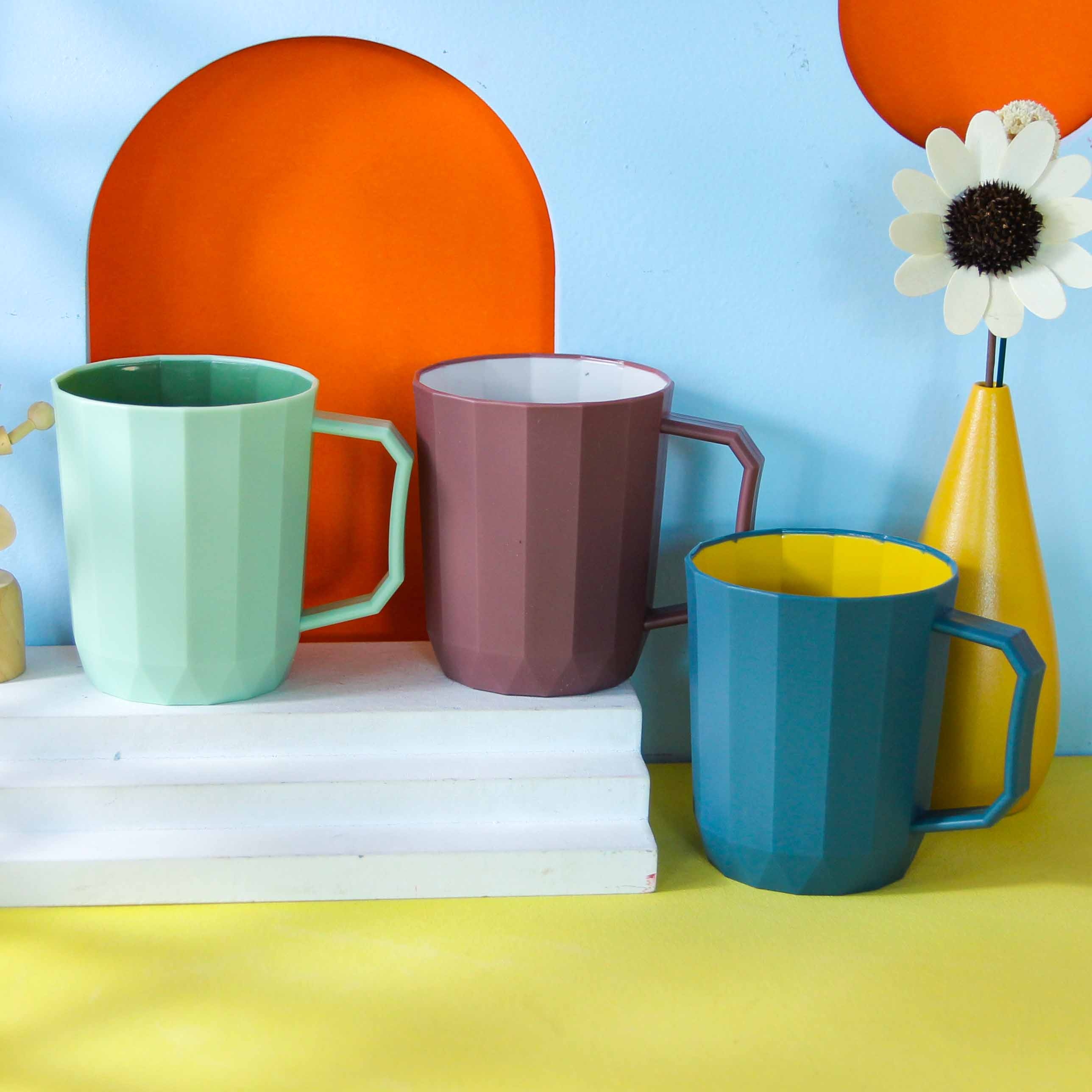 8307 Bicolor Toothbrush Cup 2