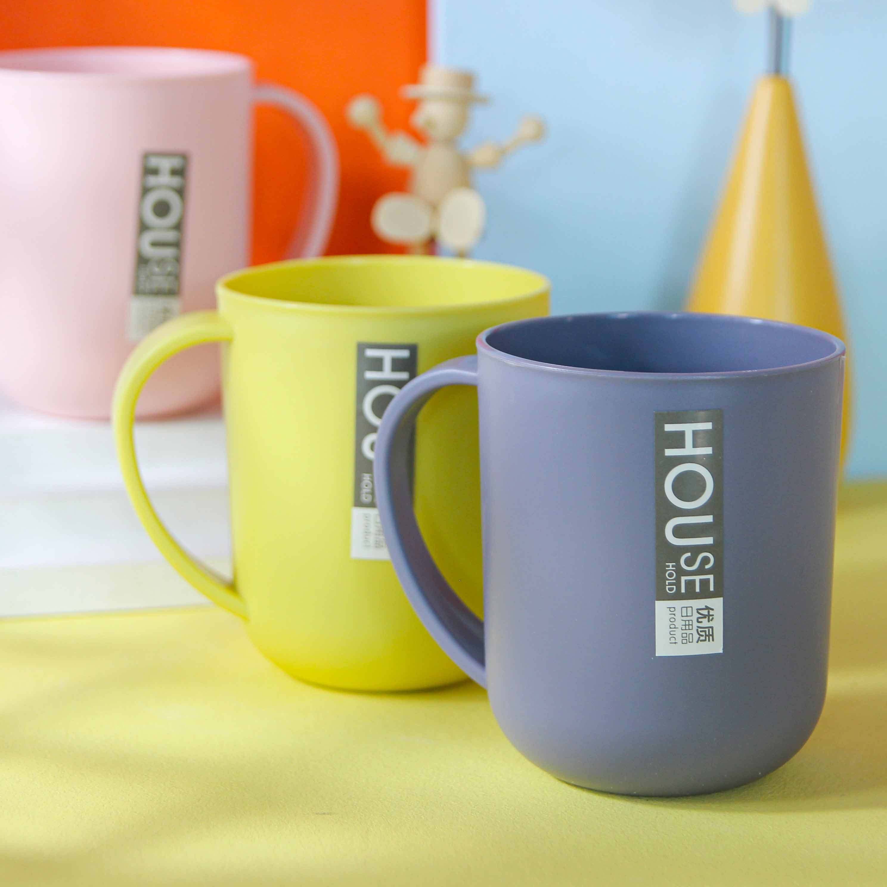 8300 Toothbrush Cup 4