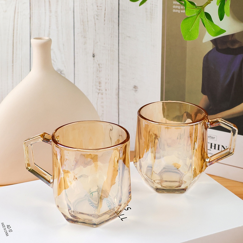Huajingya Hexagonal Glass Handle Cup (Amber Soot) 2