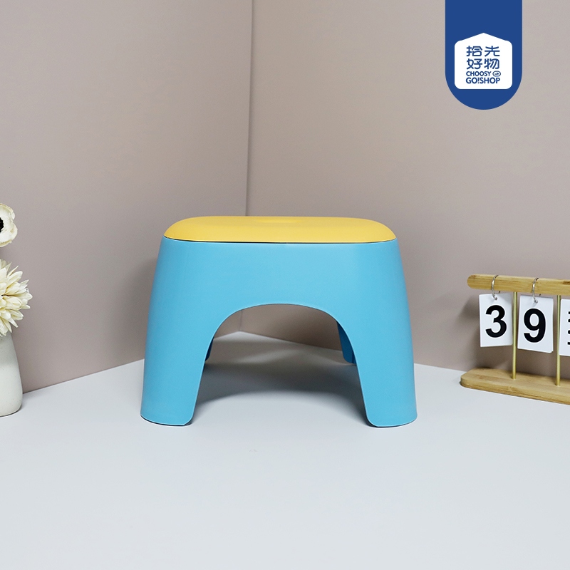 203 Oval Stool 2