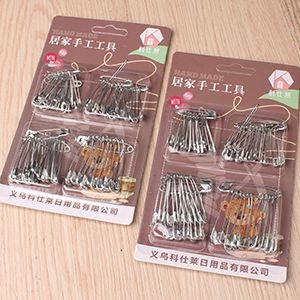 K1303 Thumbtack de Cuatro Puntos