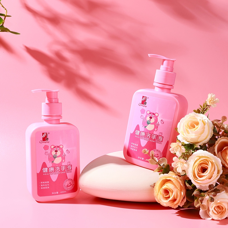 Sakura Strawberry Bear Hand Sanitizer (400ml) 4