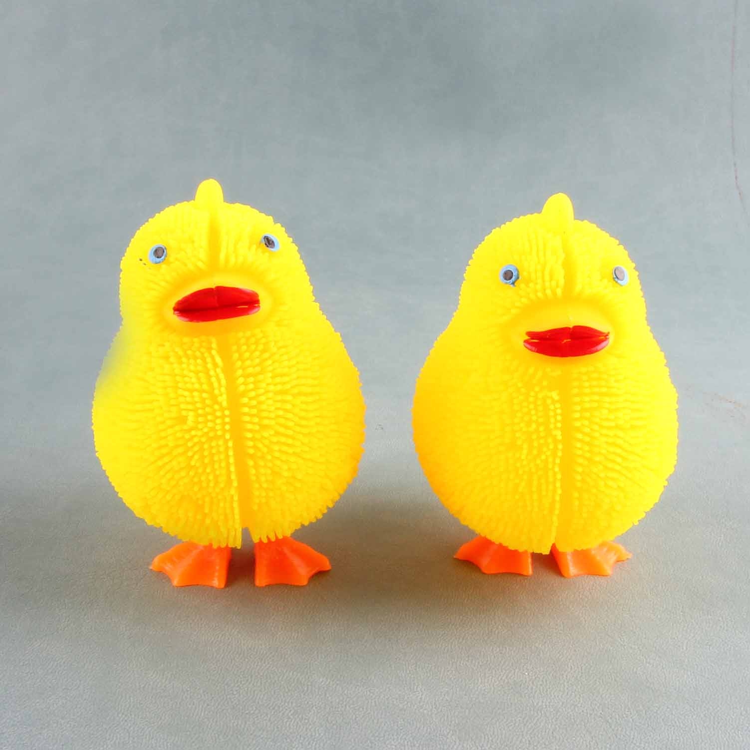 Patito Amarillo Colorido Plush