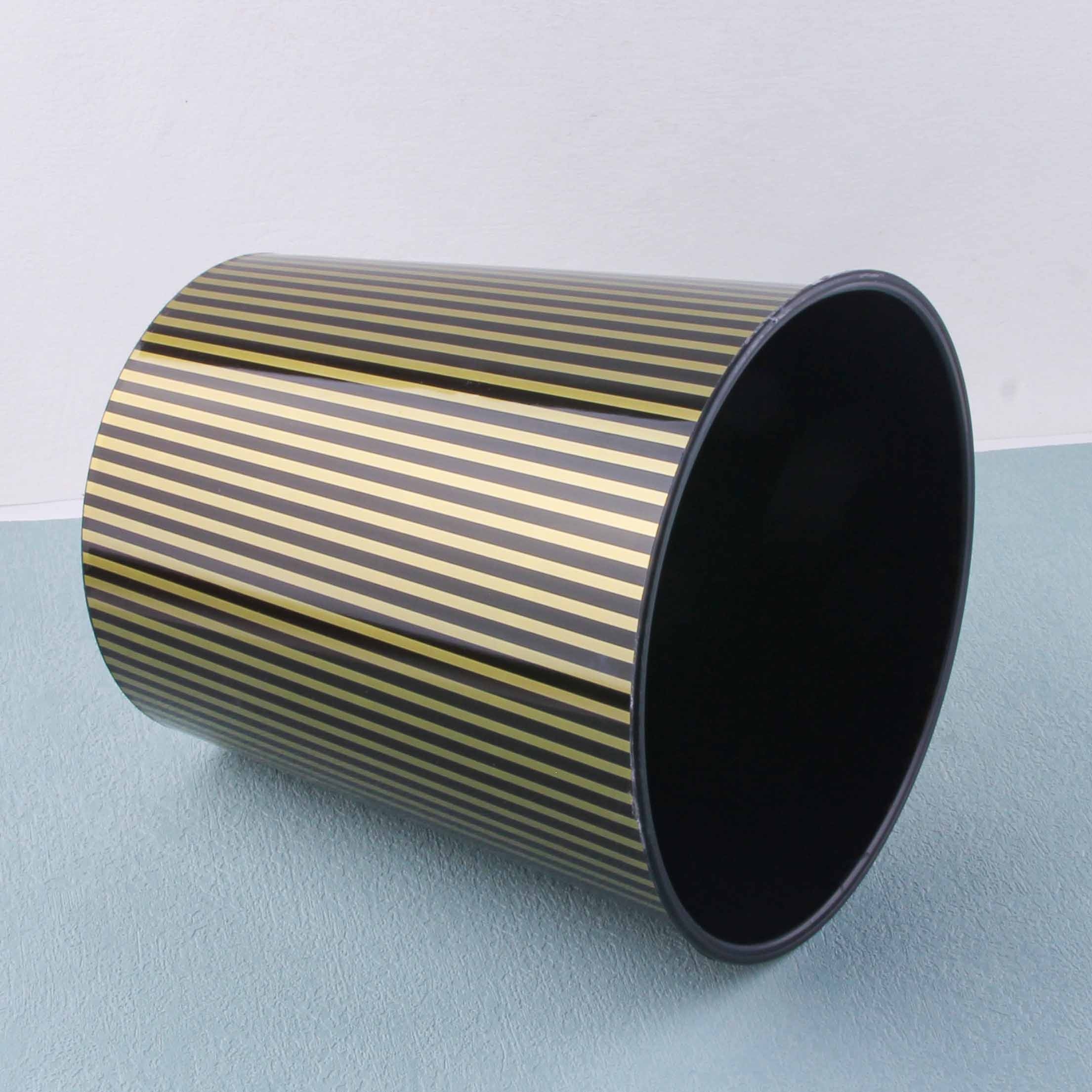 025 Negro Papel de Basura 3