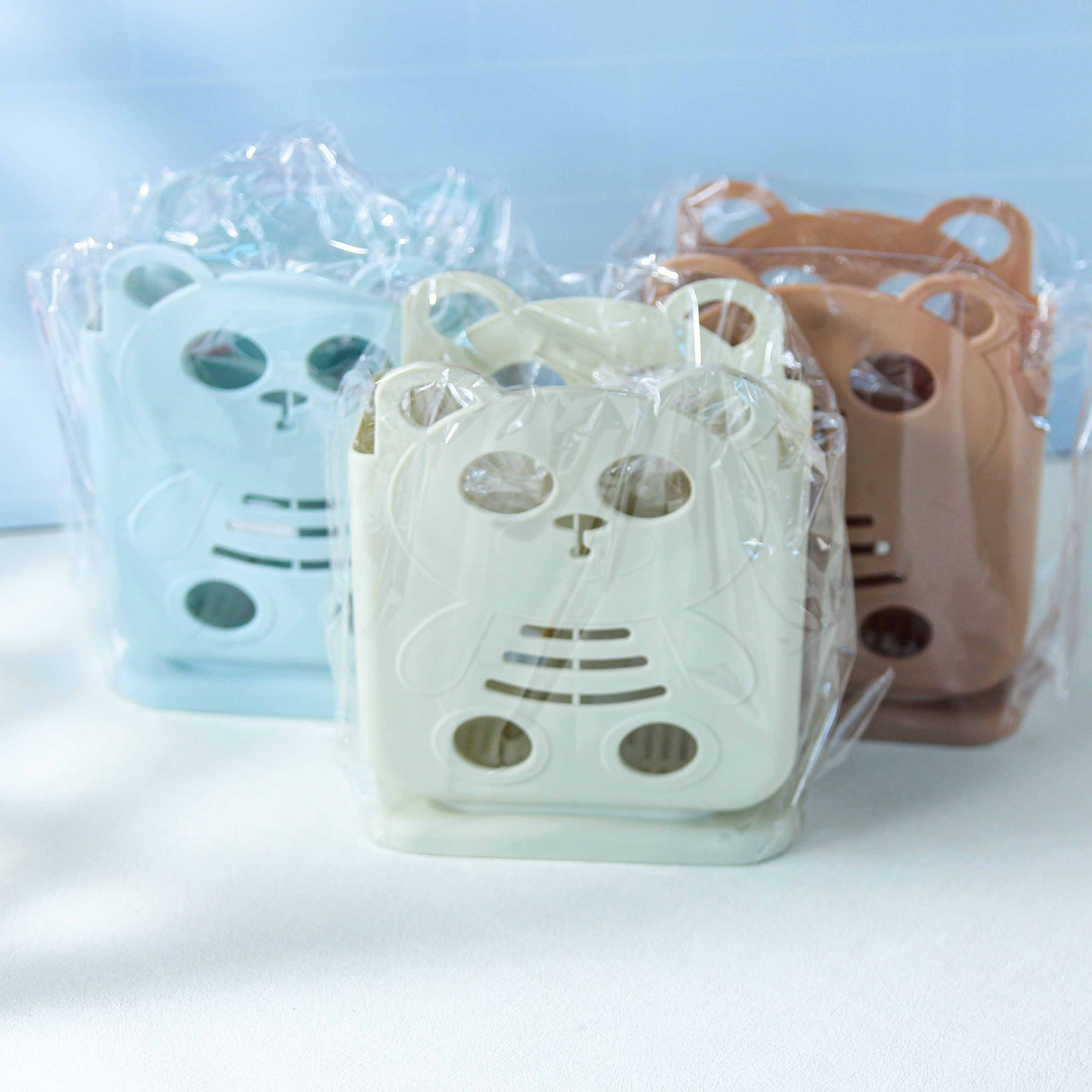 HT770 Panda Chopstick Holder 4
