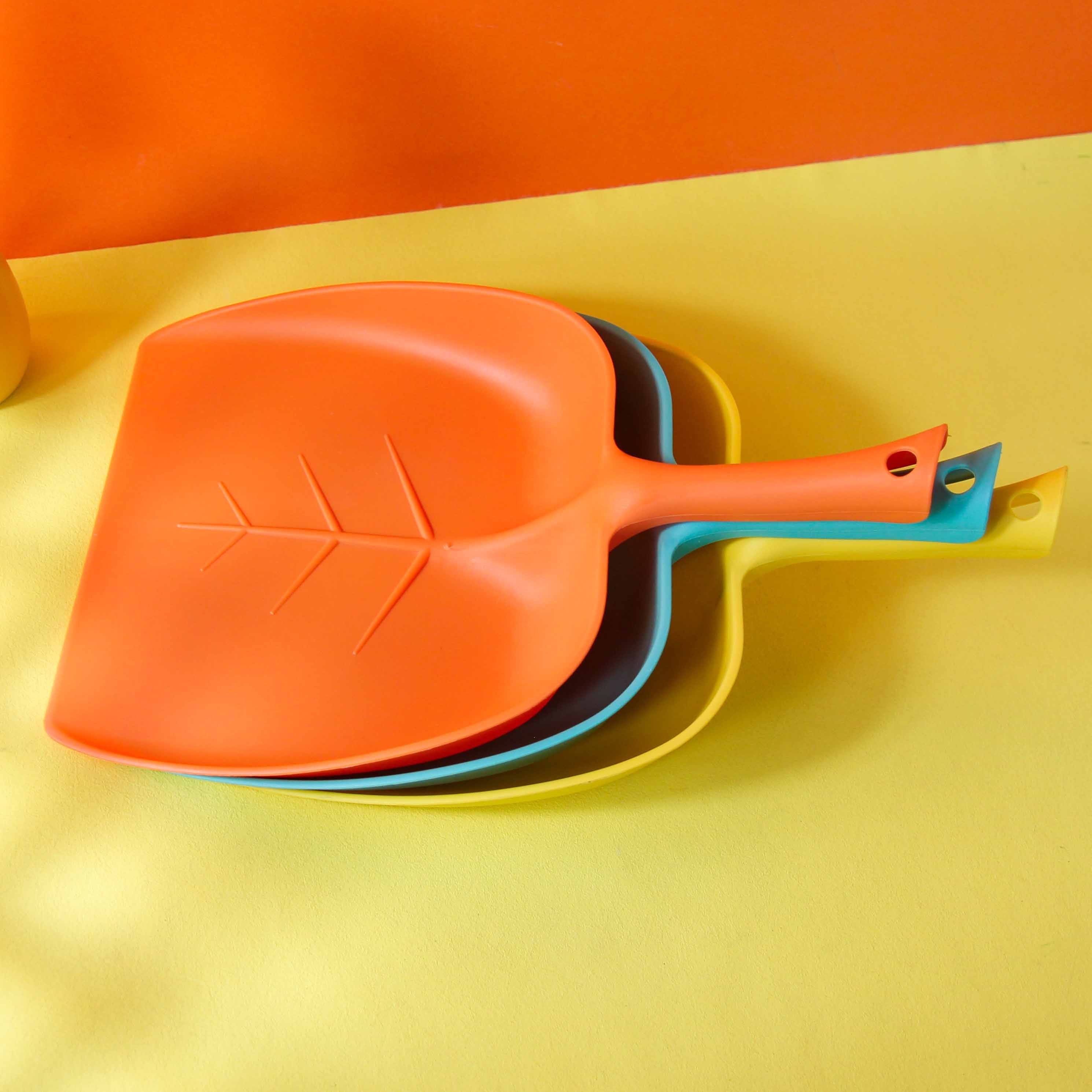 HT708 Leaf Dustpan 3