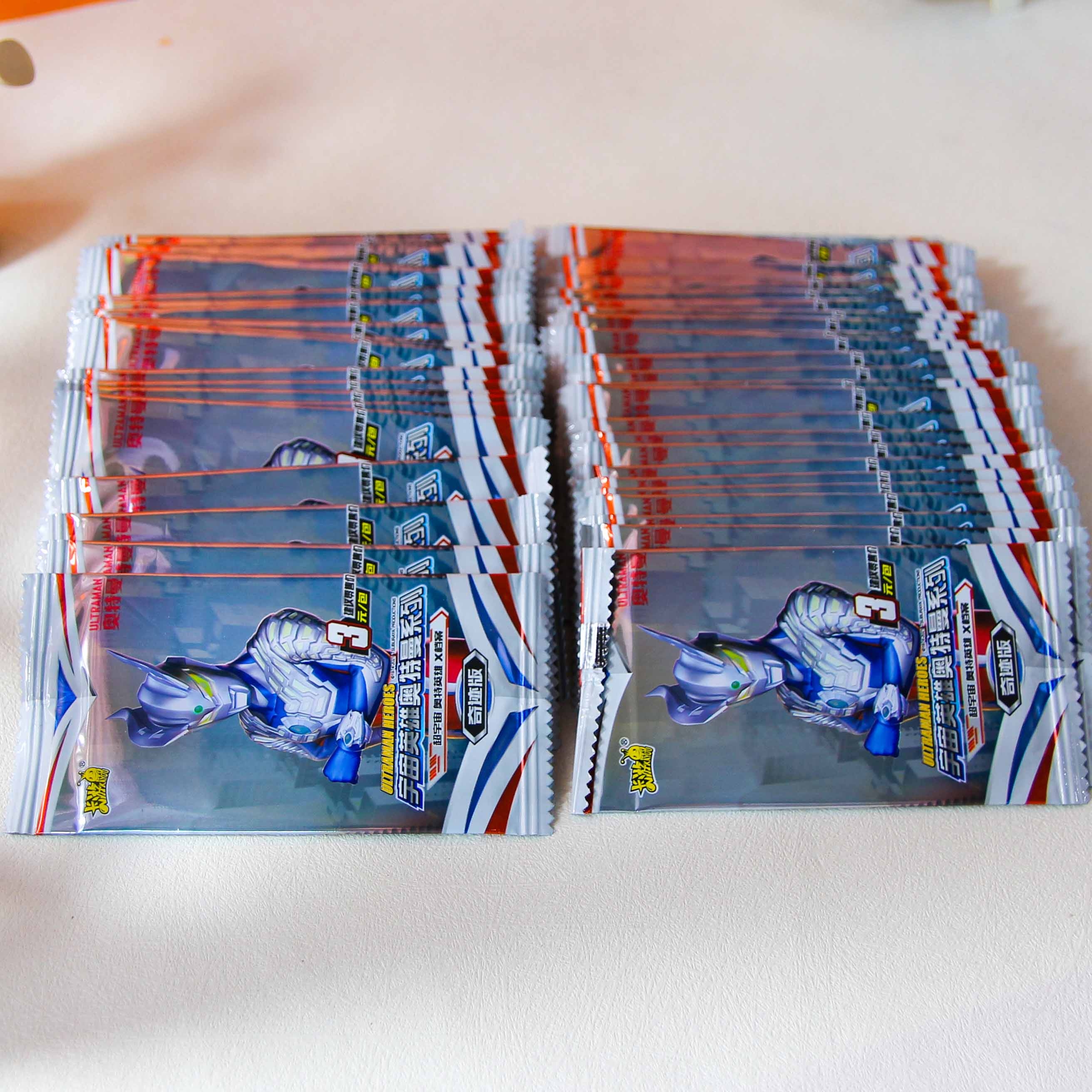 Tarjeta de Juego de 3 Yuan Ultraman 4