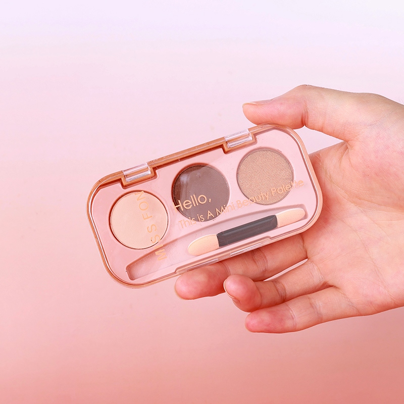 EY28 Tricolor Eyeshadow 4
