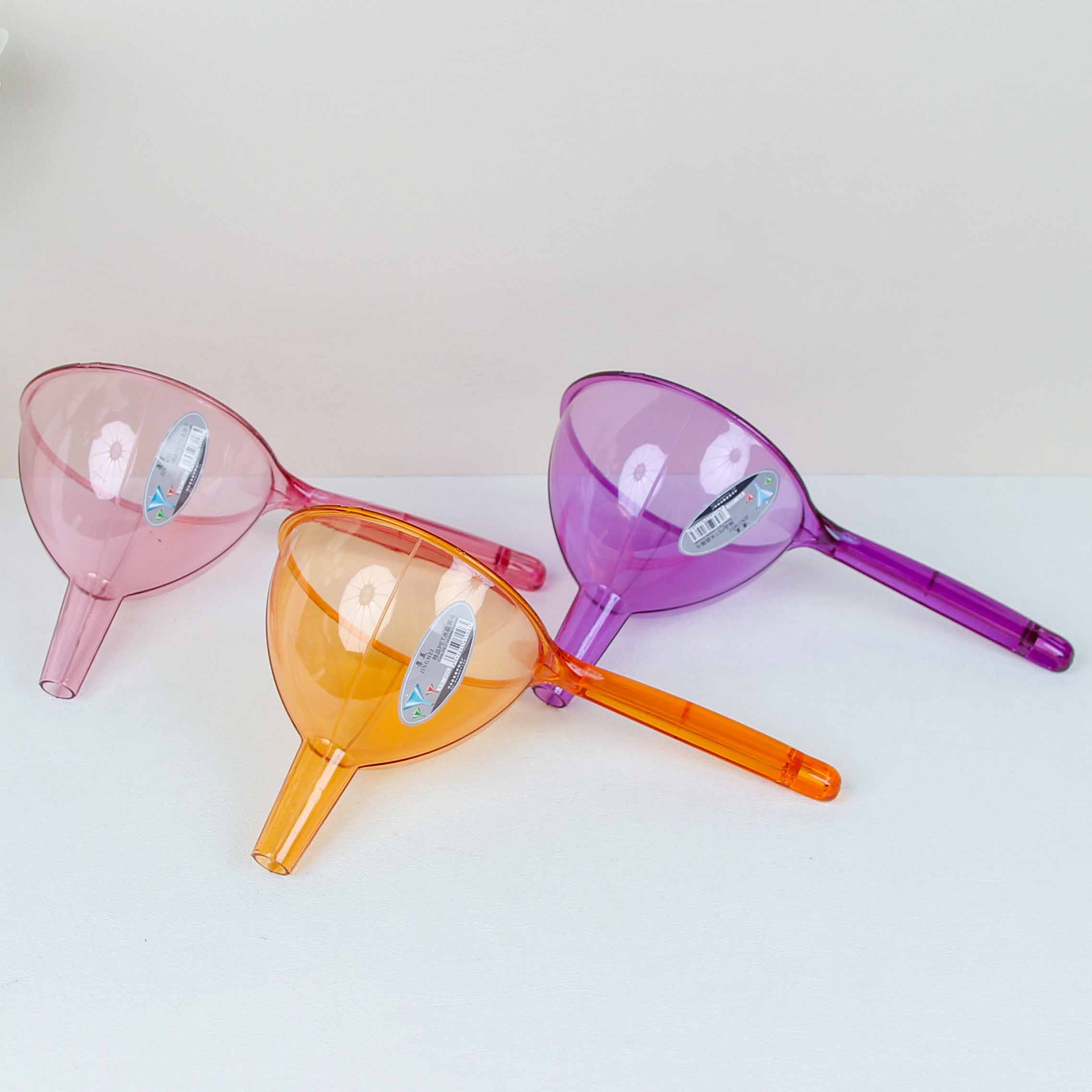 8022 High-quality PET Funnel 2