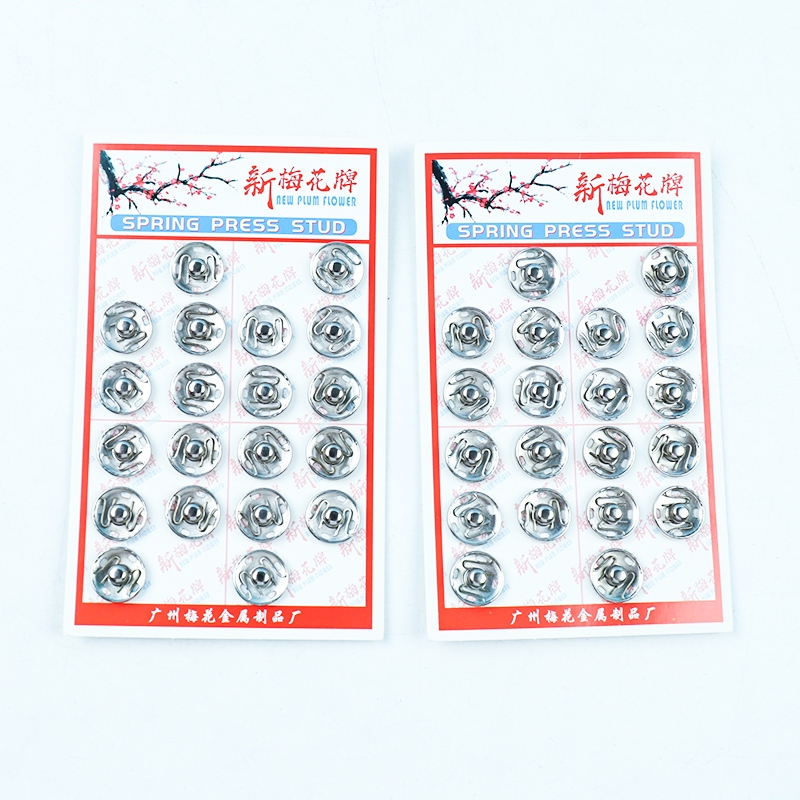 Plum No 4 Button (White)