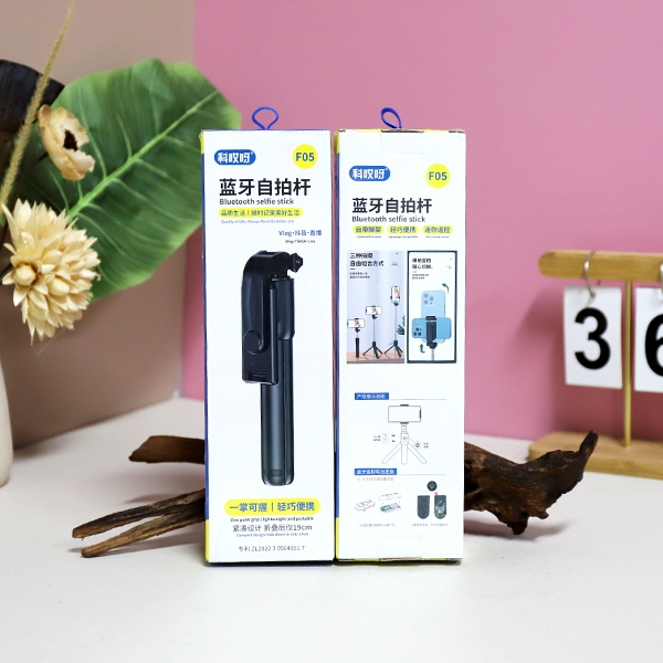F05/L01 Bluetooth Selfie Stick 4