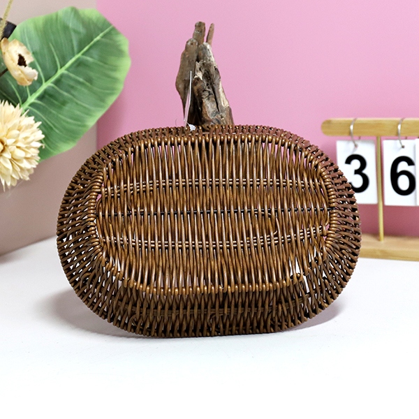 LN047 Antique Iron Medium Oval Basket 5