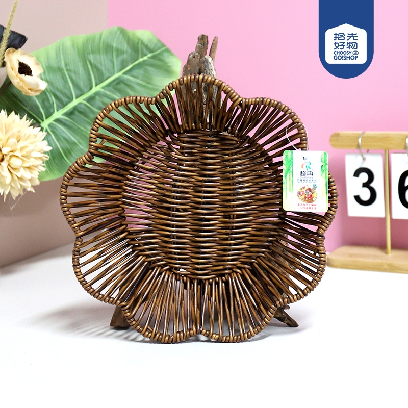 LN040 Wrought Iron Lace Round Plum Blossom Cesta