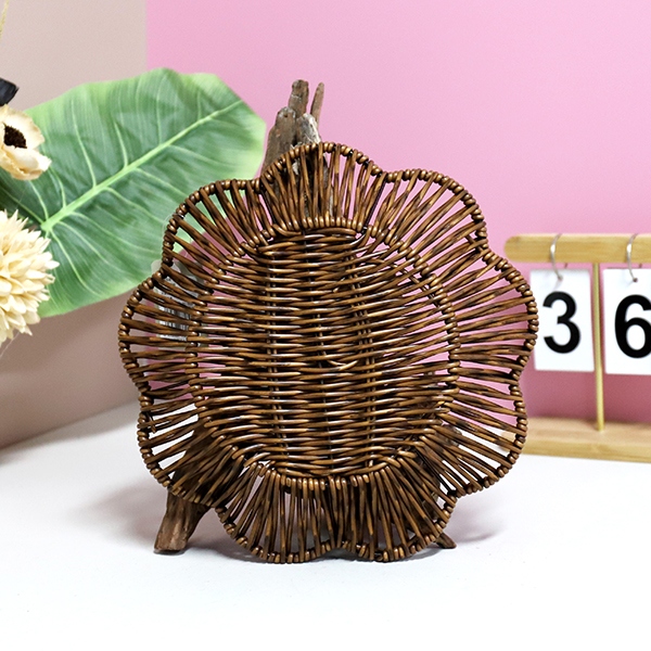 LN040 Wrought Iron Lace Round Plum Blossom Cesta 5