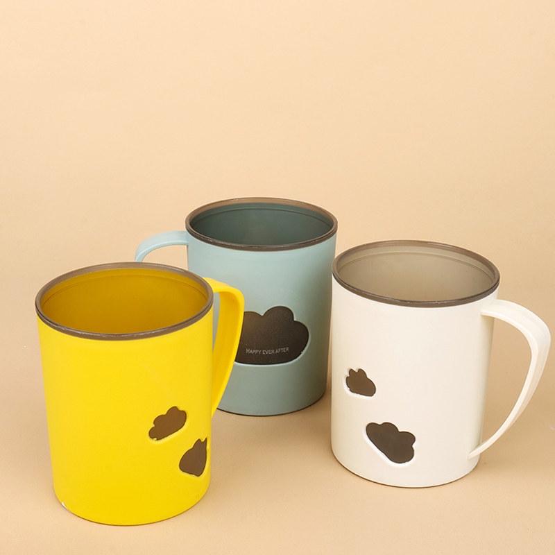0273 Cloud Mouth Cup 3
