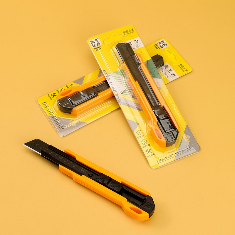 K-50131 Cuchillo de Arte Tarjeta Individual 2