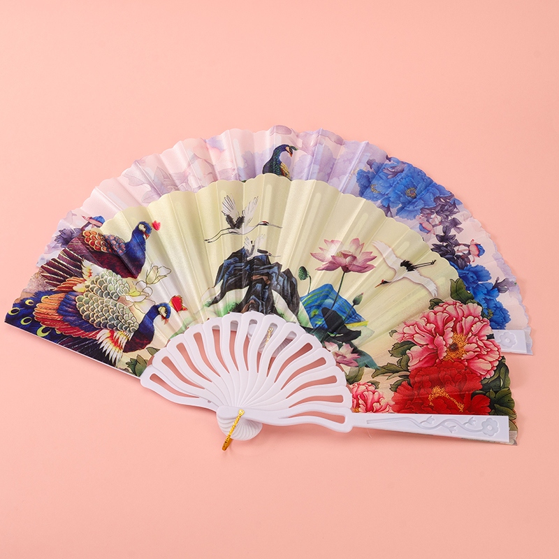 Nuevo Pavo Real Folding Fan 3