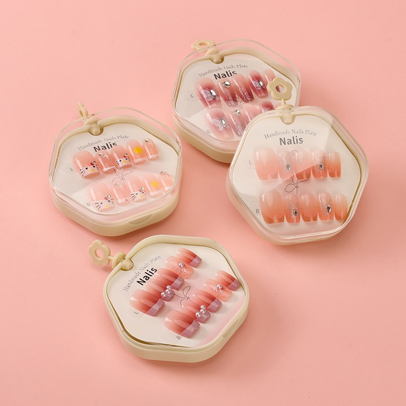 Calf Youchuang-diamond Short Fake Nails
