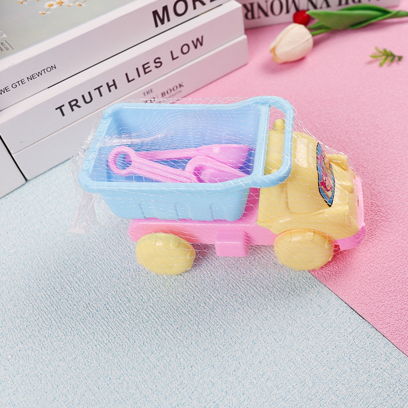 668 Cartoon Beach Car 3