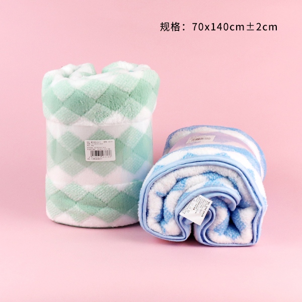 8336 Coral Fleece Rhombic Edge Bath Towel 3