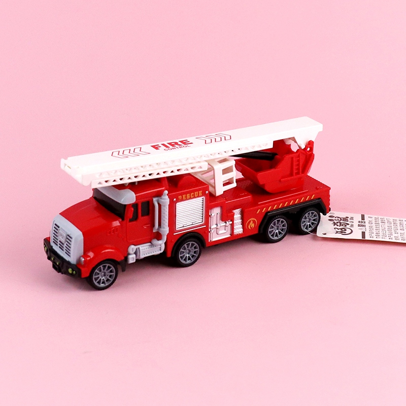 711-82 American Fire Truck 2