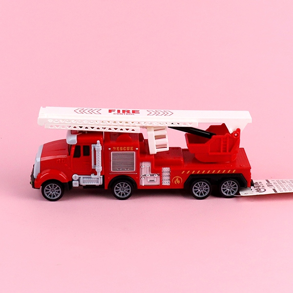 711-82 American Fire Truck 4