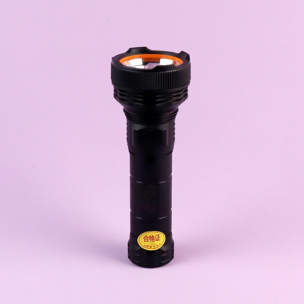 Linterna Recargable de Ahorro de Energía 2208LED 4
