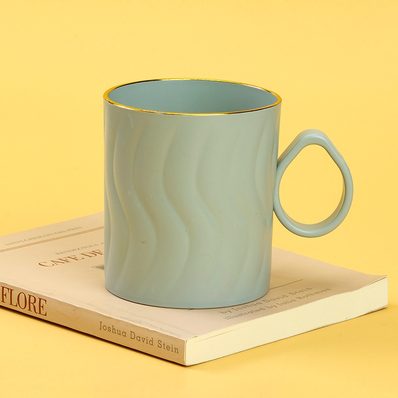 2761 Phnom Penh Corrugated Mouth Cup 4