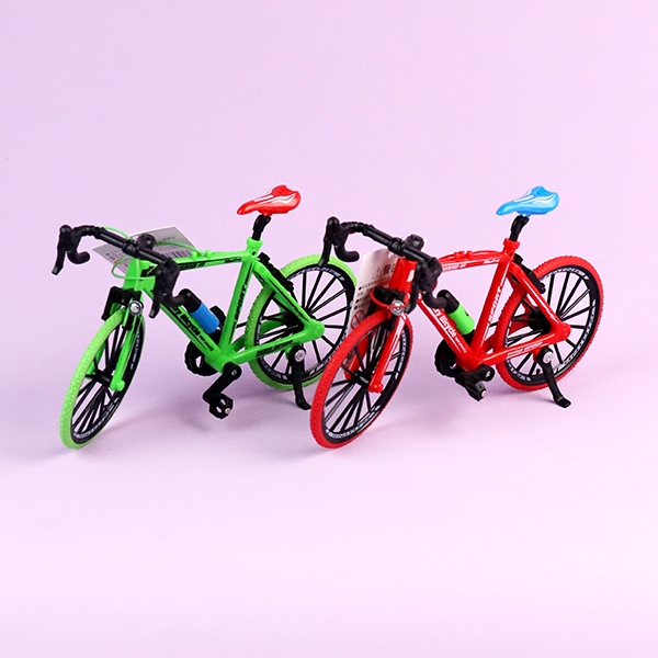 5547 Mountain Bike 1:8 4