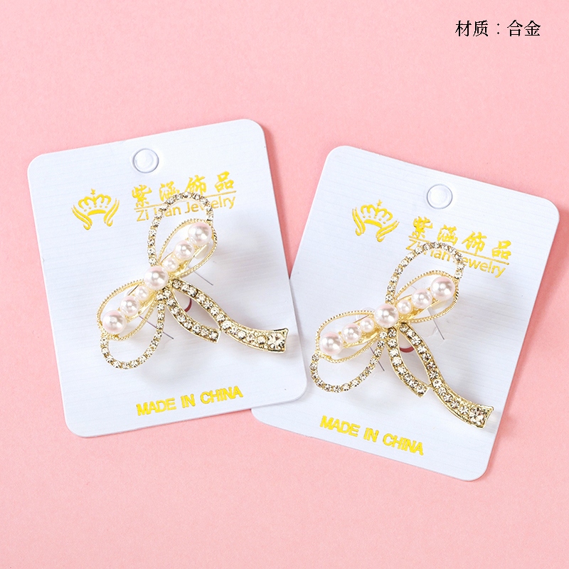 Broche de Arco de Cristal de Perlas