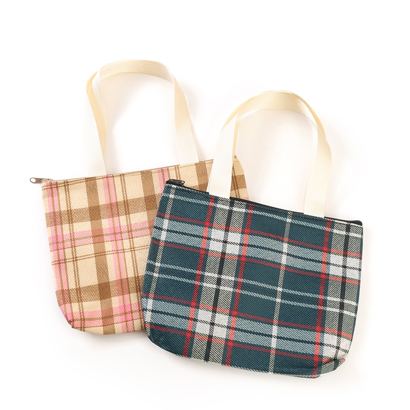Moda British Plaid Tote 4