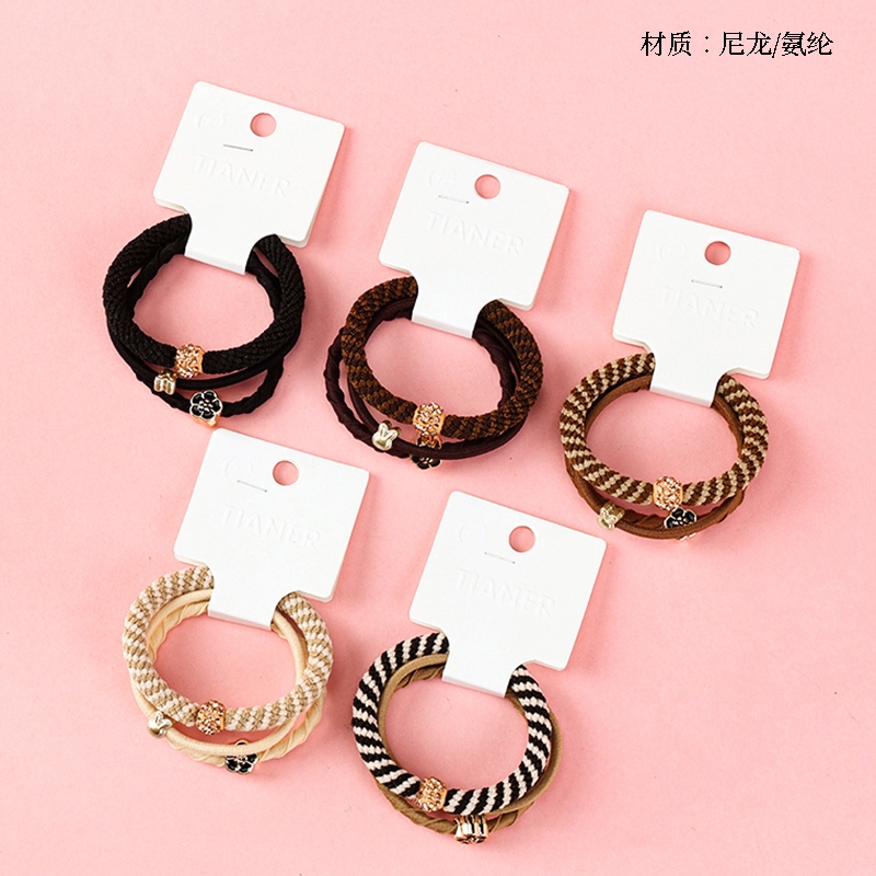 Tres Cuentas de Diamante Blossom Blossom Accesorios Rubber Tendons 2