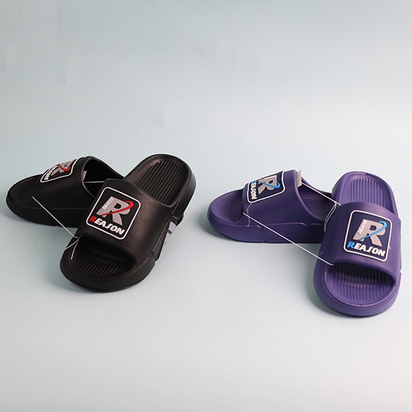 801-3 Zapatillas de Cartas Masculinas (Estilo Aleatorio) 3