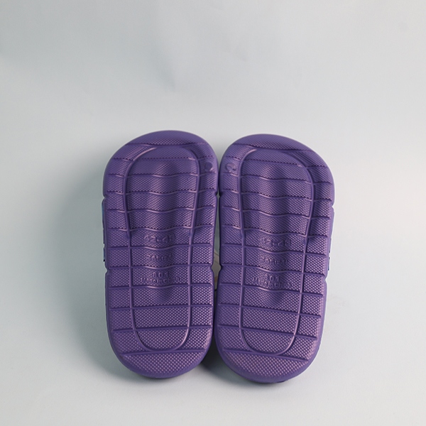 801-3 Zapatillas de Cartas Masculinas (Estilo Aleatorio) 4