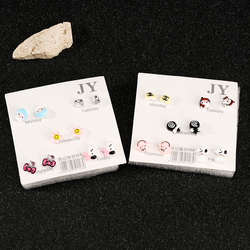Cinco Pares de Pendientes de Combinación de Dibujos Animados 3
