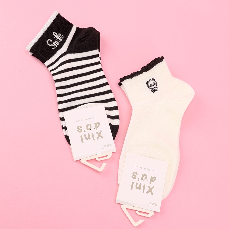 Xinlangda Deportes Damas Negro y Blanco Bote Calcetines 4