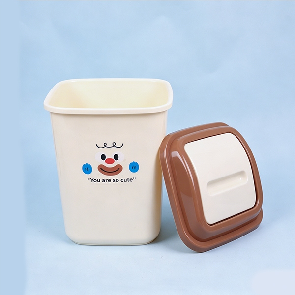 6816 Clamshell Trash Can (Extra Large) 3
