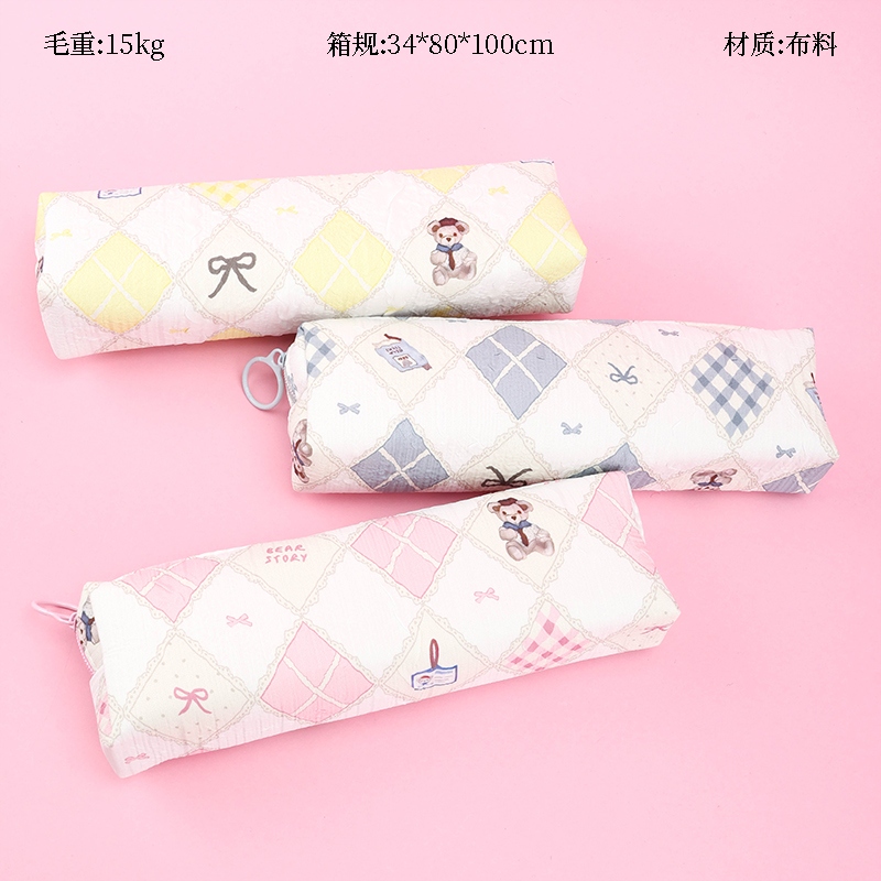 Romantic Check Bear Pencil Caso 2
