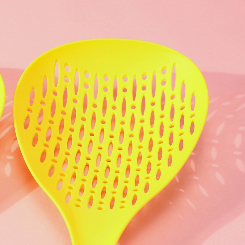 Colander Plástico de Gran Valor 3