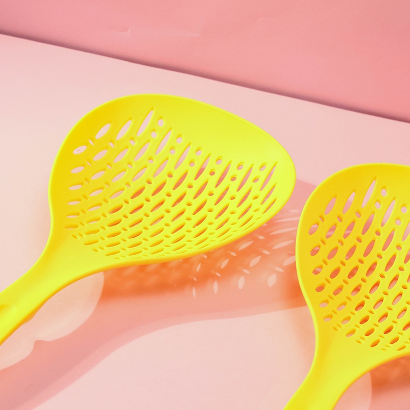 Colander Plástico de Gran Valor 4