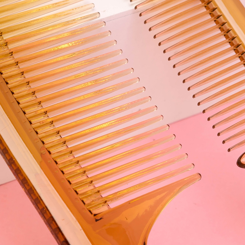 9838 Transparent Comb 4