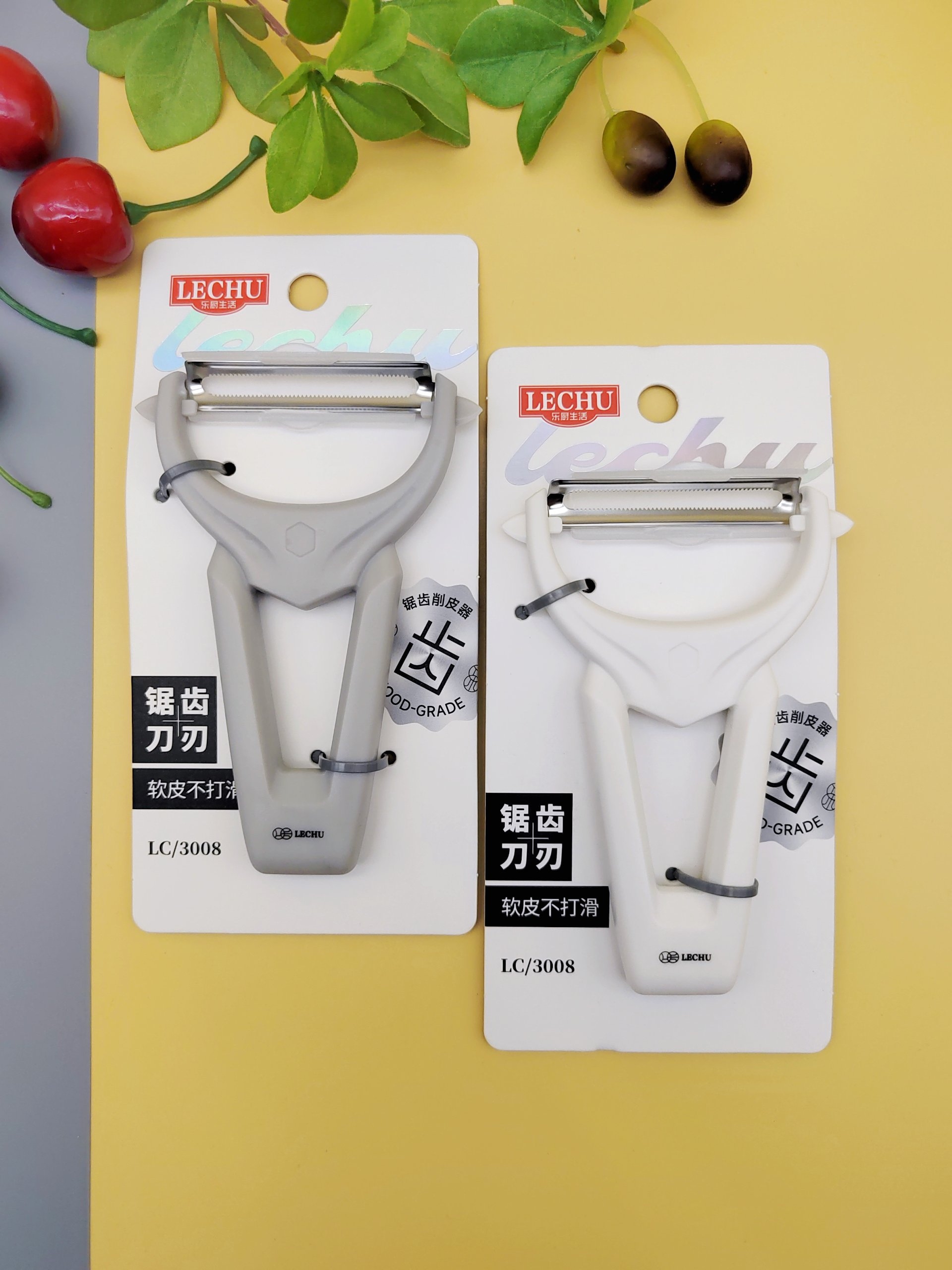 Chef 3008 Serrated Peeler 2