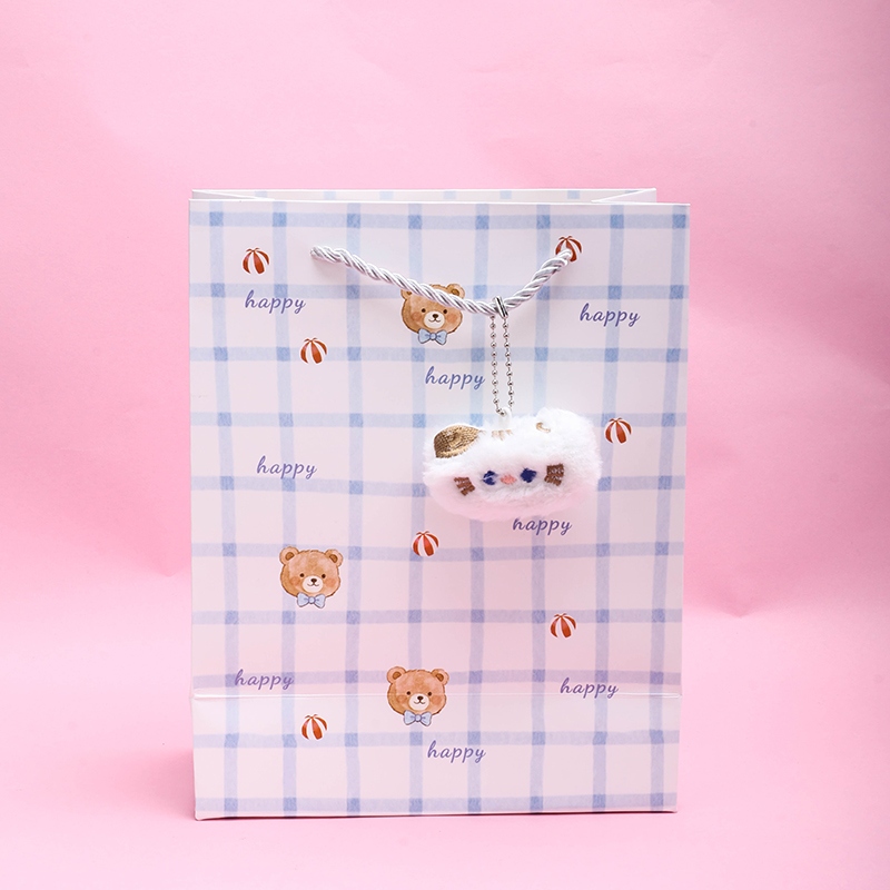 ST622-02 Mediana Bolsa de Regalo Vertical (Con Colgante) 4