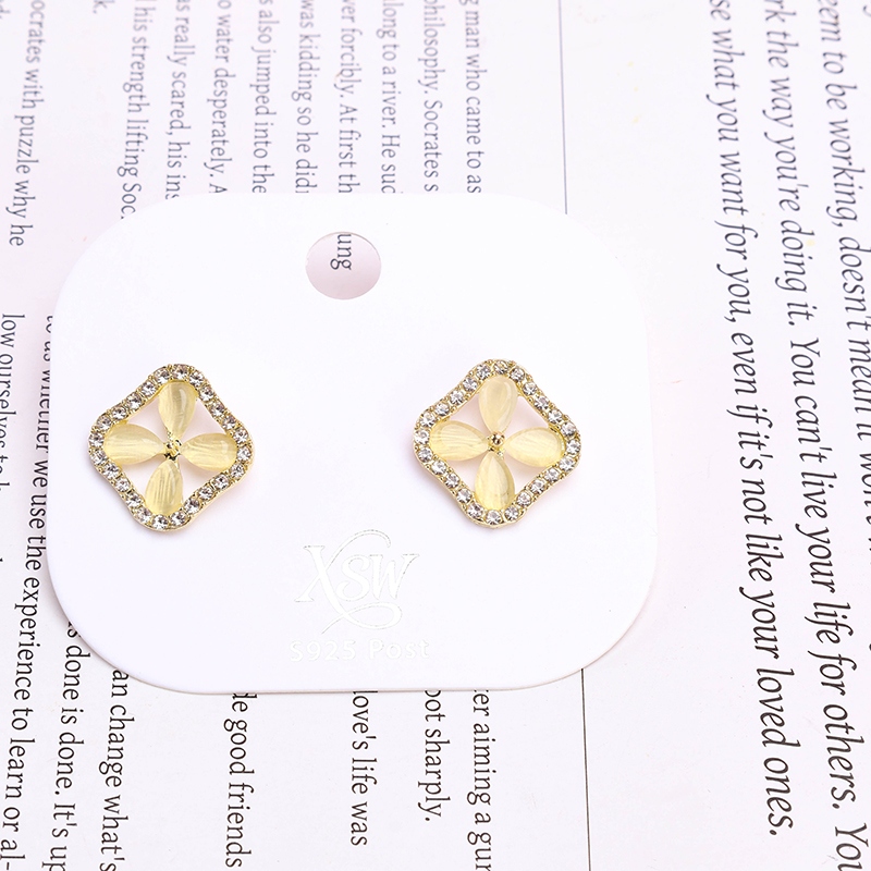Pendientes de Flor de Oreja Cuadrada 4