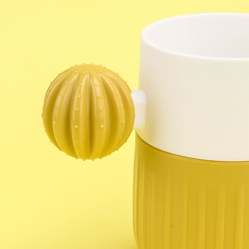 0524 Cactus Mouth Cup 4