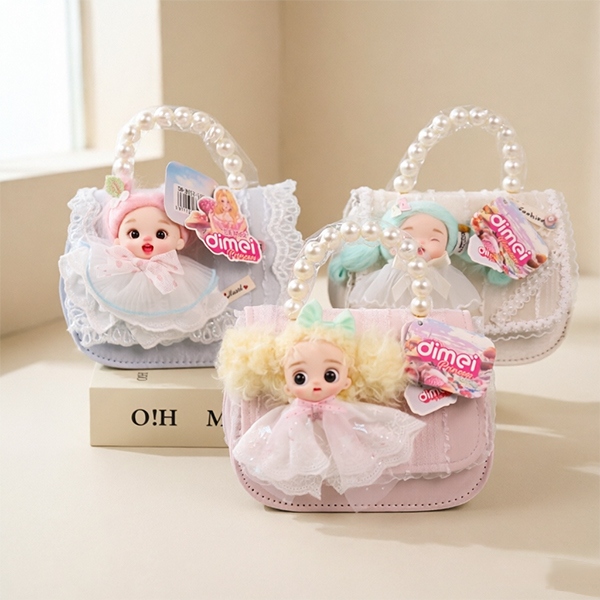 DM-B003-038 Doll Tote 3