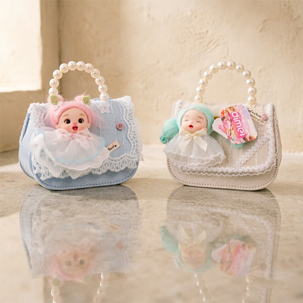DM-B003-038 Doll Tote 4
