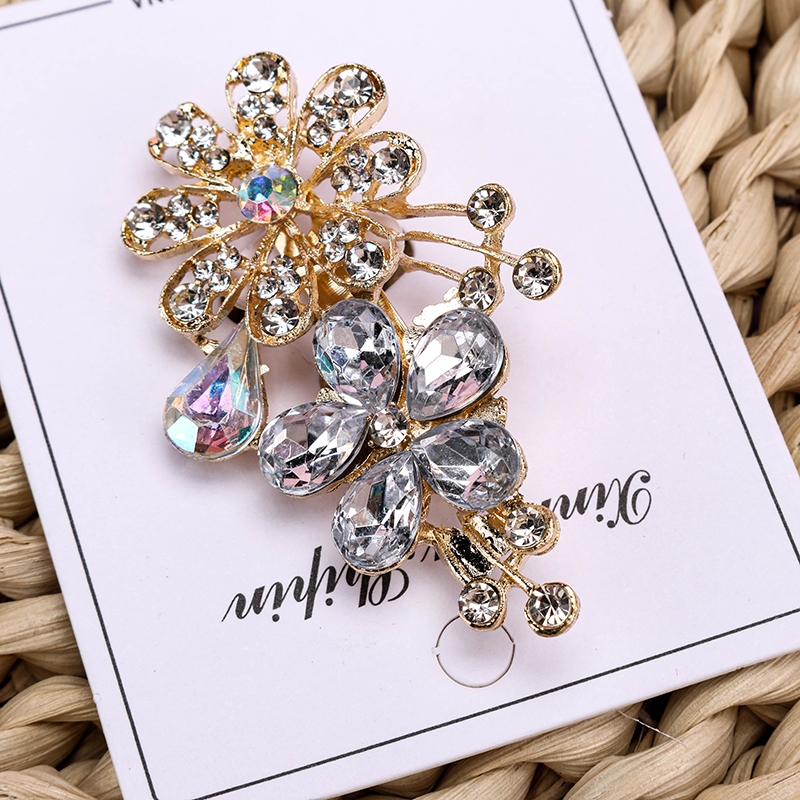 Broche de Flores de Zircon 4