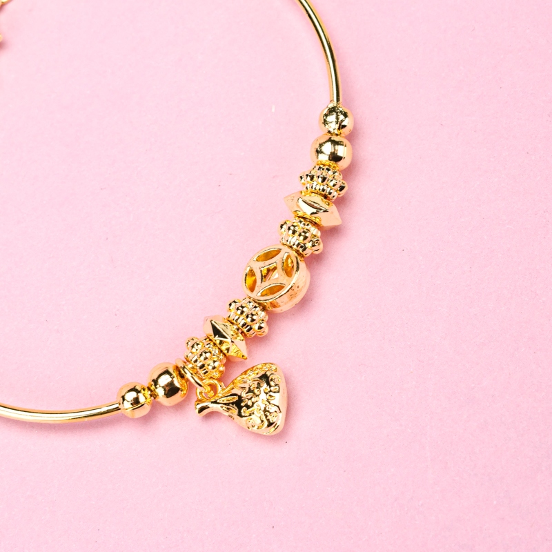 Pulsera Colgante de Oro 4