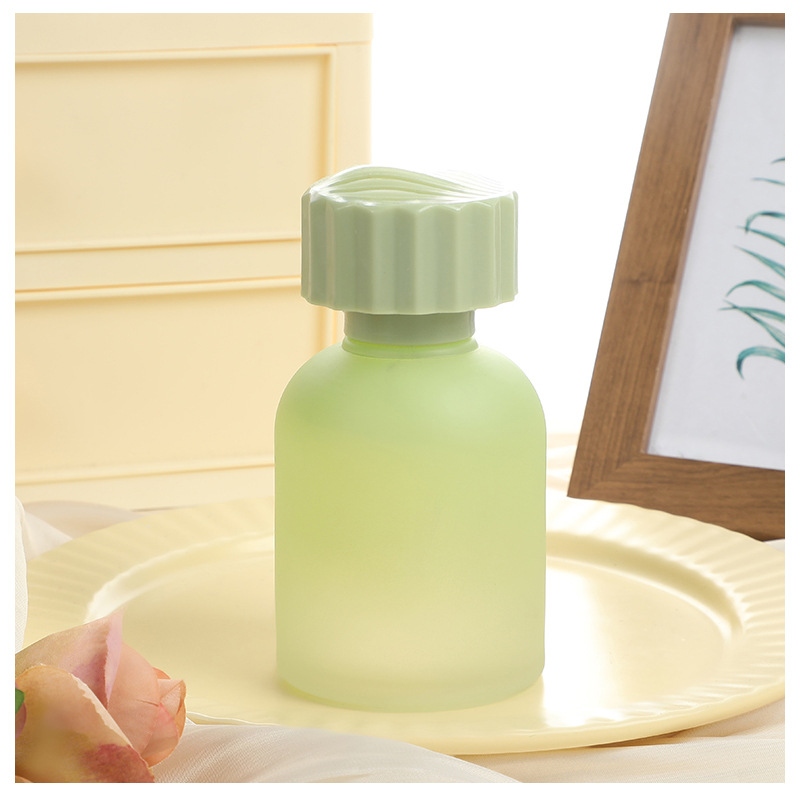 Pelo de Bola Sin Fuego Gradiente Interior de Aromaterapia de Coche (150 Ml) 4